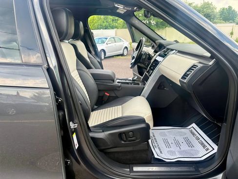 Used 2022 Land Rover Discovery S R-Dynamic AWD/4WD image 32