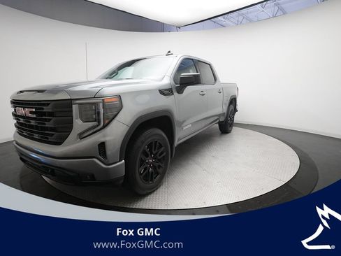 Used 2025 GMC Sierra 1500 Elevation AWD/4WD image 1