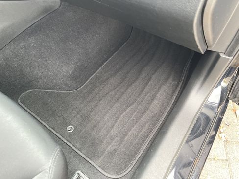 Used 2022 Chrysler 300 Touring image 31