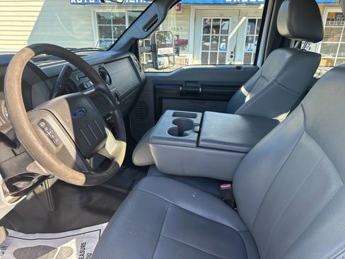 Used 2013 Ford F450 XL w/ PWR Equipment Group RWD image 8