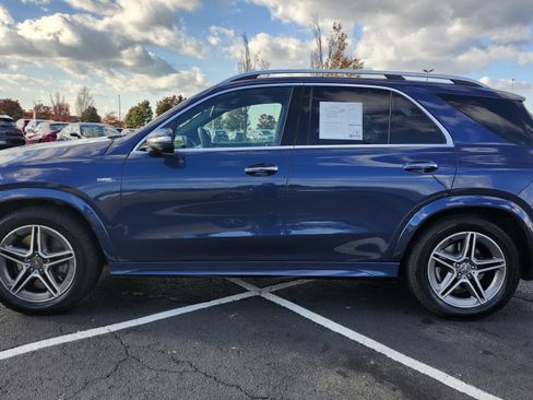 Used 2024 Mercedes-Benz GLE 53 AMG 4MATIC w/ Winter Package image 8
