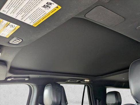 Used 2024 Lincoln Navigator L Reserve image 14