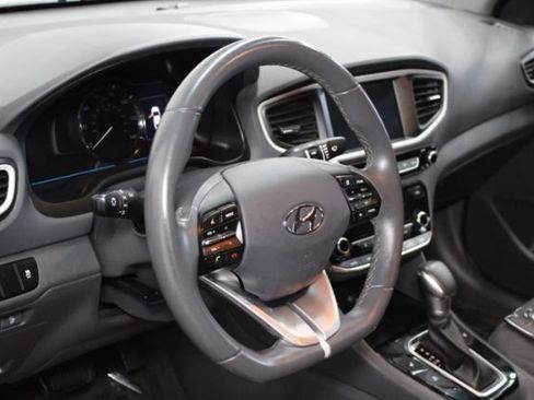 Used 2018 Hyundai Ioniq Plug-In Hybrid FWD image 14