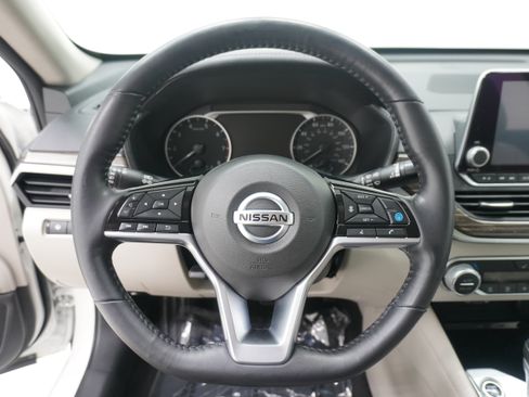 Used 2021 Nissan Altima 2.5 SL FWD image 17