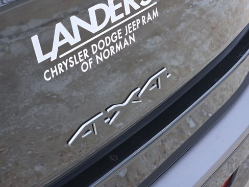 New 2026 Jeep Grand Wagoneer Limited AWD/4WD image 9
