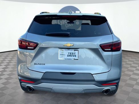 Used 2023 Chevrolet Blazer LT w/ Convenience Package FWD image 7