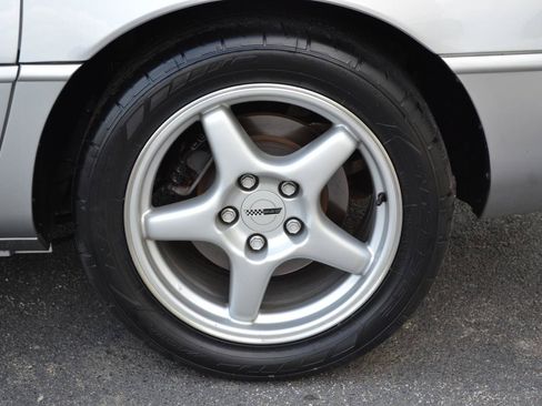Used 1996 Chevrolet Corvette Coupe RWD image 44