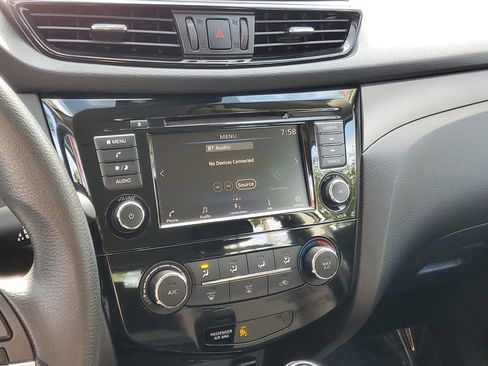 Used 2020 Nissan Rogue Sport S w/ Appearance Package FWD image 23