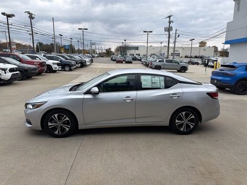 Used 2022 Nissan Sentra SV image 8