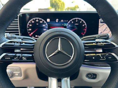 New 2026 Mercedes-Benz GLS 450 4MATIC image 24