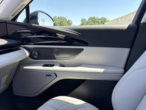 New 2026 Lincoln Nautilus Premier w/ Equipment Group 102A AWD/4WD image 22