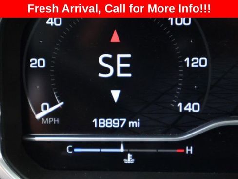 Used 2023 GMC Sierra 1500 AT4 w/ Technology Package AWD/4WD image 38