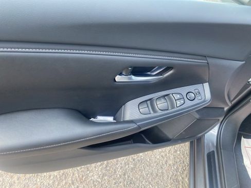 New 2025 Nissan Sentra SV image 17