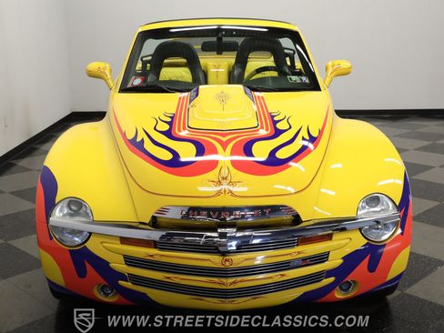 Used 2005 Chevrolet SSR w/ Preferred Equipment Group image 15