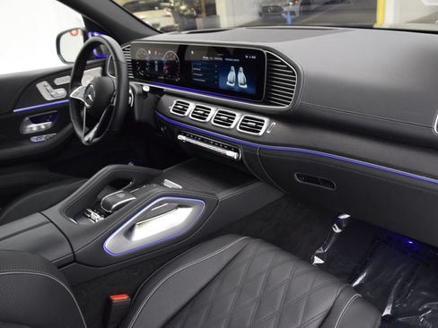 Used 2026 Mercedes-Benz Maybach GLS 600 4MATIC image 15