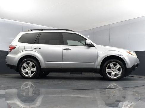 Used 2010 Subaru Forester 2.5X Limited AWD/4WD image 26