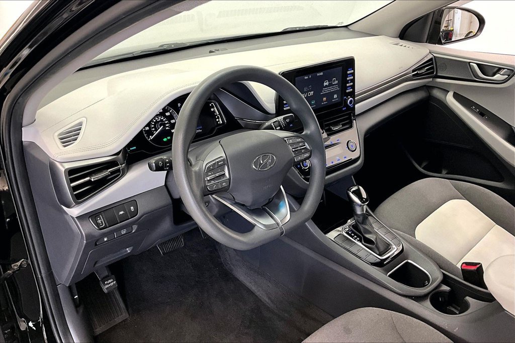 Used 2020 Hyundai Ioniq Blue FWD image 13