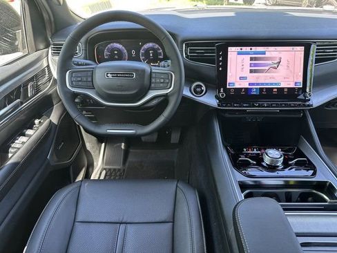 New 2026 Jeep Grand Wagoneer 4WD image 25
