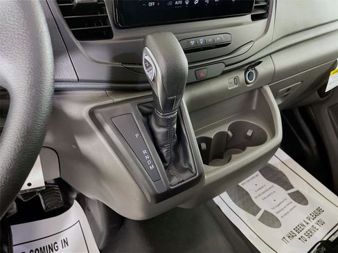 New 2025 Ford Transit 250 148 Medium Roof RWD image 17