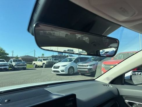Used 2025 Kia K4 FWD image 24