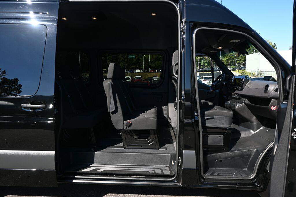 Used 2026 Mercedes-Benz Sprinter 2500 image 24