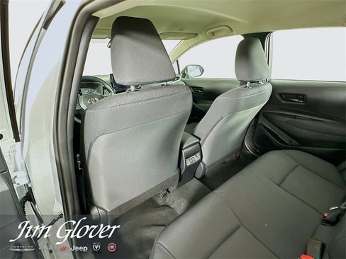 Used 2025 Toyota Corolla LE image 17