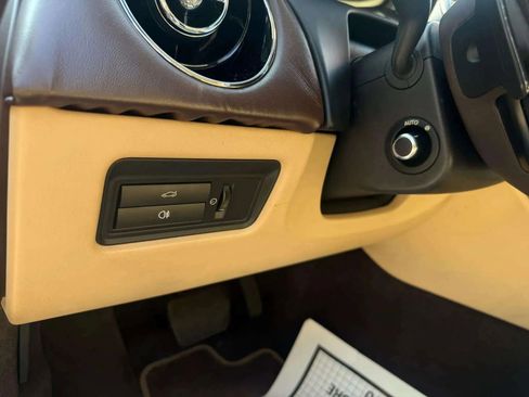 Used 2016 Jaguar XJ L Portfolio image 32