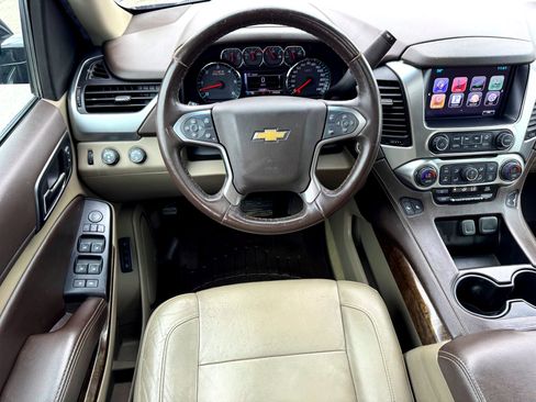 Used 2016 Chevrolet Suburban LT image 27