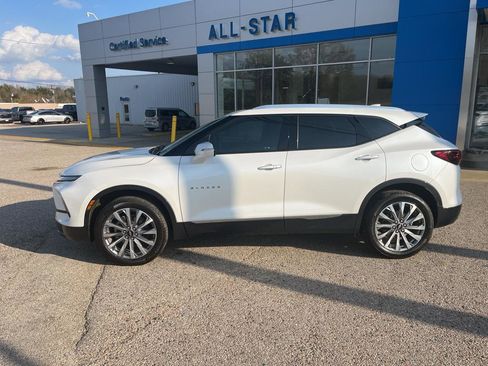 Certified 2023 Chevrolet Blazer Premier w/ Enhanced Convenience Package image 3