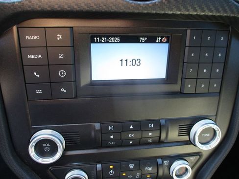 Used 2022 Ford Mustang Coupe image 7