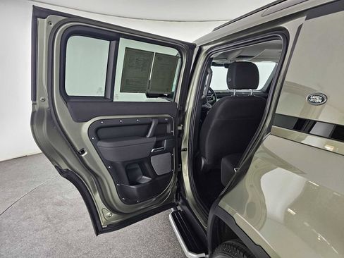 Used 2023 Land Rover Defender 110 image 15