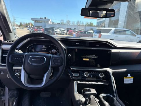 New 2026 GMC Sierra 1500 Denali AWD/4WD image 16