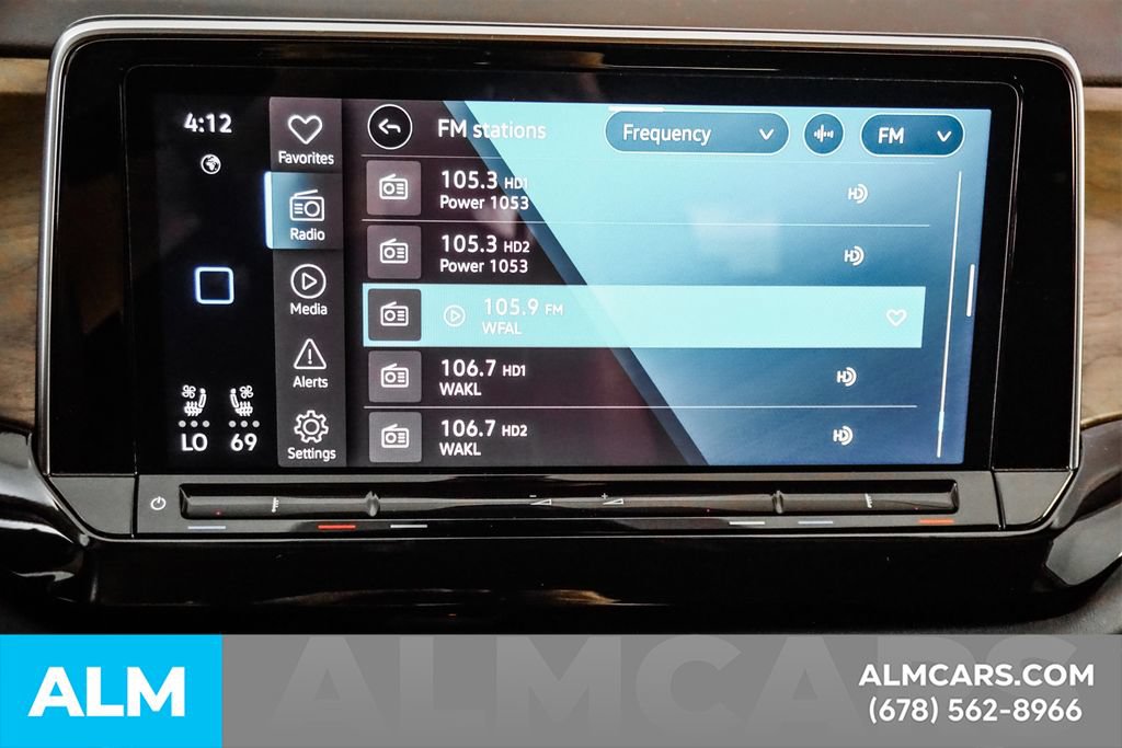 Used 2025 Volkswagen Atlas SE FWD image 36