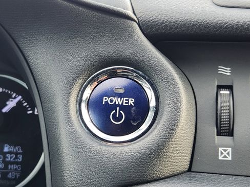 Used 2014 Lexus CT 200h image 30