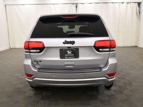 Used 2021 Jeep Grand Cherokee Altitude AWD/4WD image 6