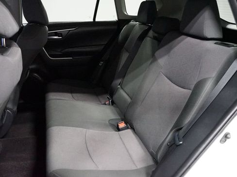 Used 2025 Toyota RAV4 XLE FWD image 29
