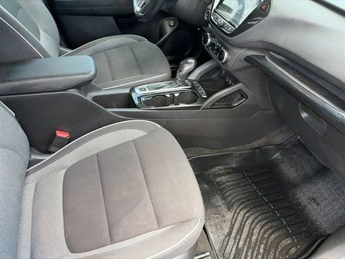 Used 2023 Chevrolet TrailBlazer LT w/ Sun and Liftgate Package AWD/4WD image 38