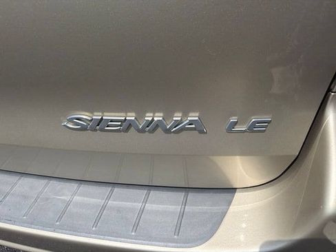 Used 2008 Toyota Sienna LE FWD image 14