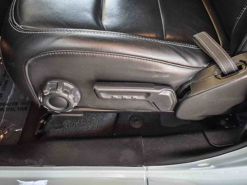 Used 2023 Jeep Wrangler Unlimited Sahara w/ Cold Weather Group image 19