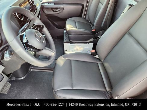 Used 2025 Mercedes-Benz Sprinter 2500 image 14