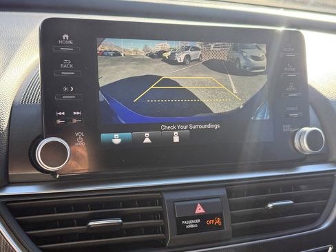 Used 2018 Honda Accord Sport image 14