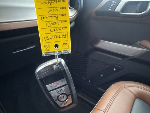 Used 2023 Ford Bronco Outer Banks w/ Sasquatch Package image 11