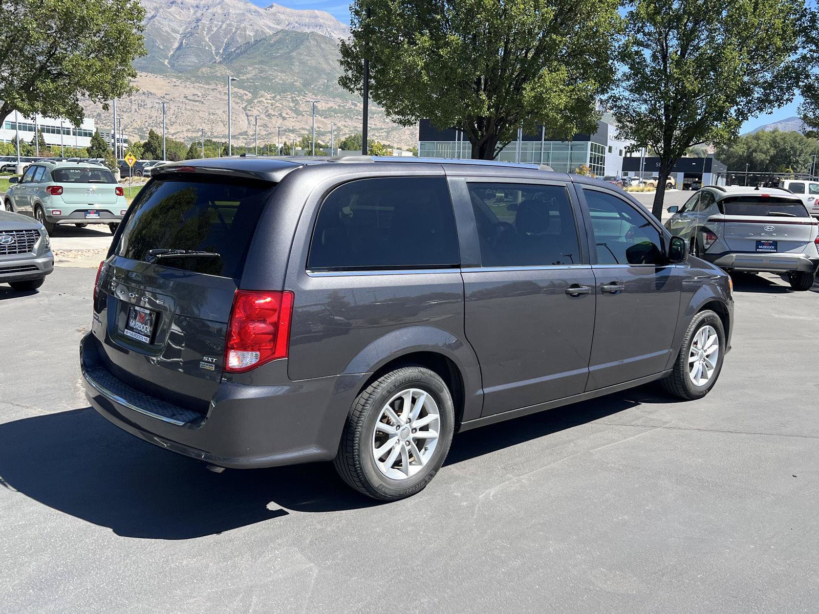 Used 2019 Dodge Grand Caravan SXT FWD image 15