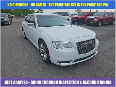 Used 2019 Chrysler 300 Touring w/ Chrome Appearance Package