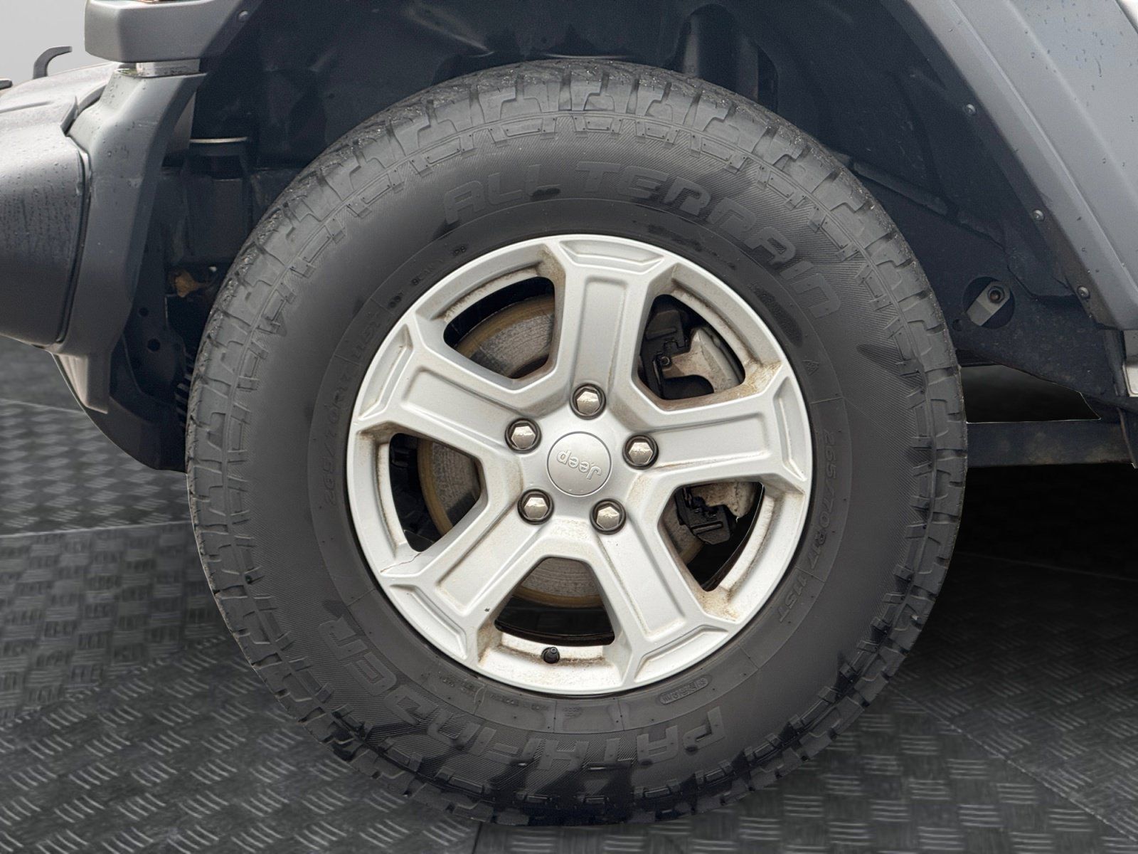 Used 2019 Jeep Wrangler Unlimited Sport S AWD/4WD image 16