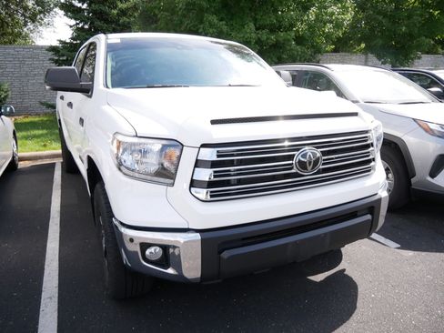 Used 2021 Toyota Tundra SR5 w/ Trail Edition AWD/4WD image 3