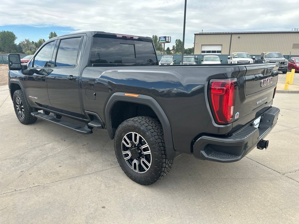 Certified 2020 GMC Sierra 2500 AT4 w/ AT4 Premium Package AWD/4WD image 31