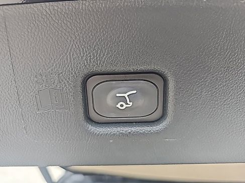 Used 2022 Lincoln Nautilus Reserve w/ Monochromatic Package image 34