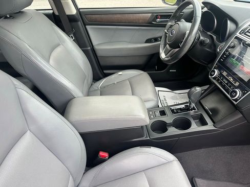 Used 2018 Subaru Outback 2.5i Limited image 17