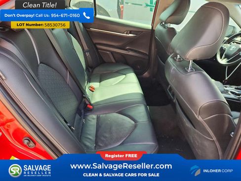 Used 2019 Toyota Camry XSE FWD image 13